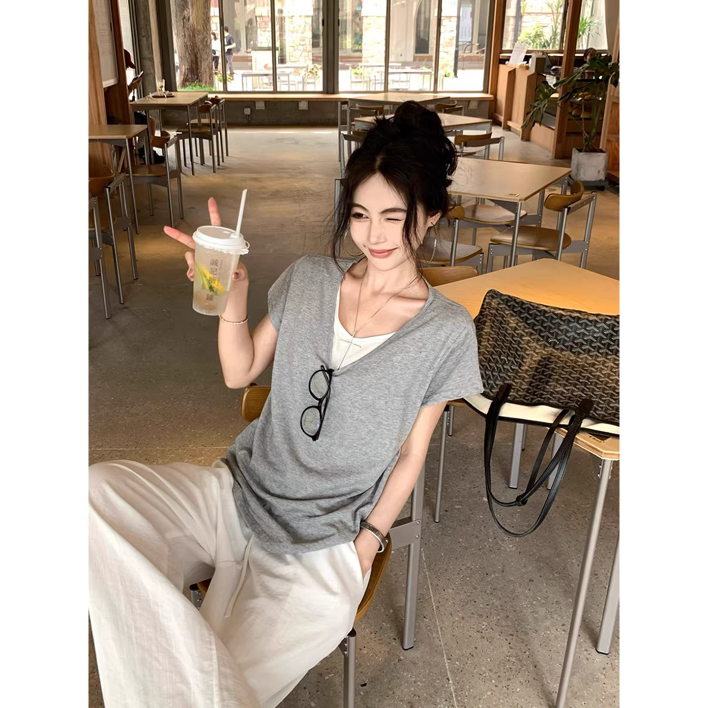 假两件V领短袖T恤女2026新款夏季胖mm大尺码宽松慵懒松弛感穿
